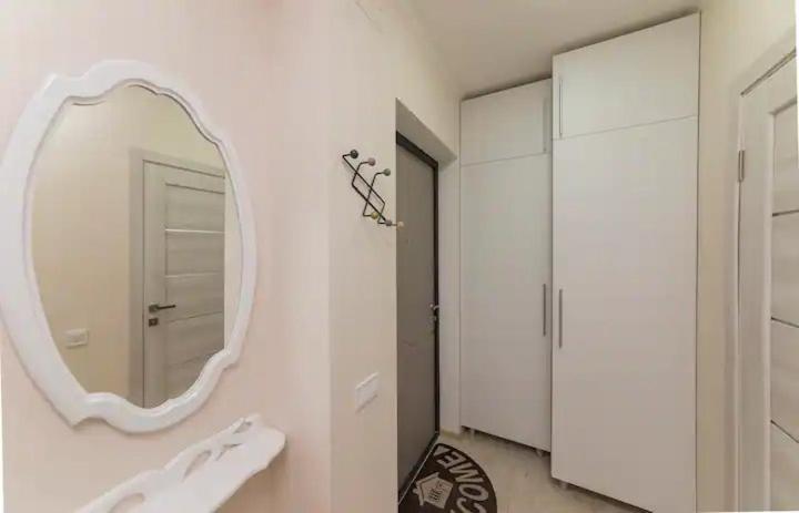 Comfortable Apartment In The Centre Odessa Exterior photo